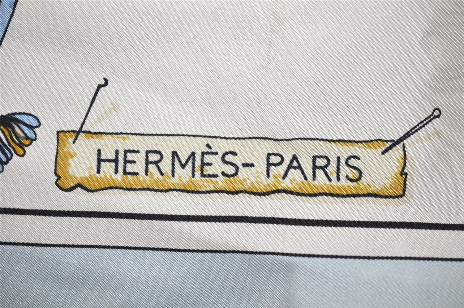 Authentic HERMES Carre 90 Scarf 