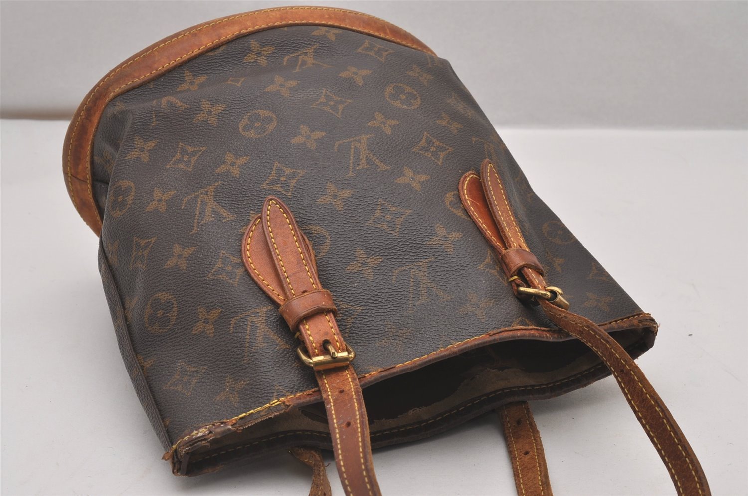 Authentic Louis Vuitton Monogram Bucket PM Shoulder Tote Bag M42238 LV 4989I