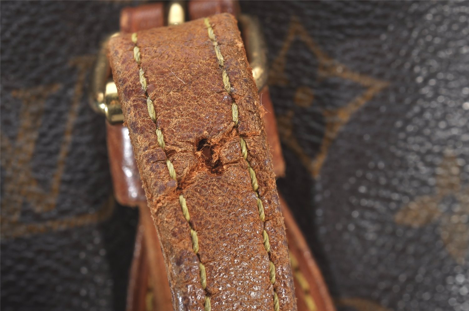 Authentic Louis Vuitton Monogram Bucket PM Shoulder Tote Bag M42238 LV 4989I