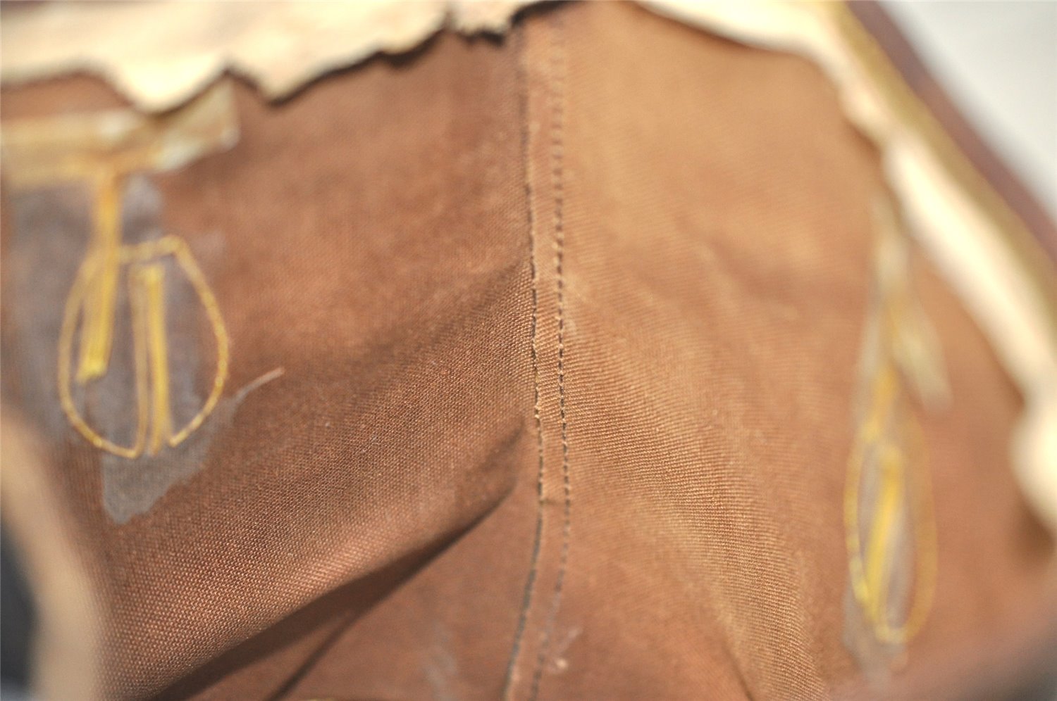 Authentic Louis Vuitton Monogram Bucket PM Shoulder Tote Bag M42238 LV 4989I