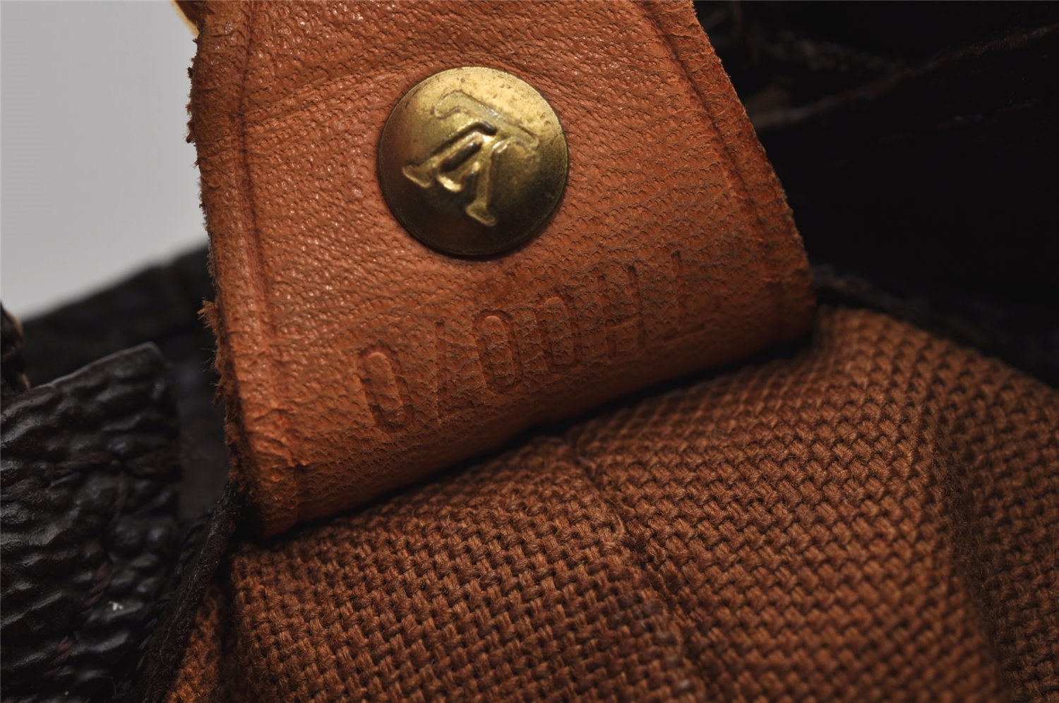 Authentic Louis Vuitton Monogram Cabas Mezzo Shoulder Tote Bag M51151 Junk 4996J