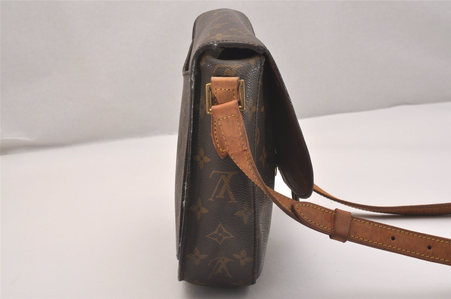 Authentic Louis Vuitton Monogram Saint Cloud GM M51242 Shoulder Cross Bag 4997J