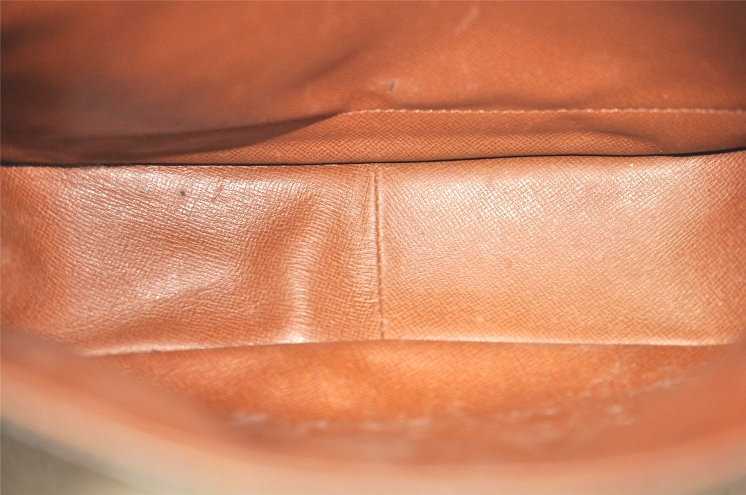 Authentic Louis Vuitton Monogram Saint Cloud GM M51242 Shoulder Cross Bag 4997J