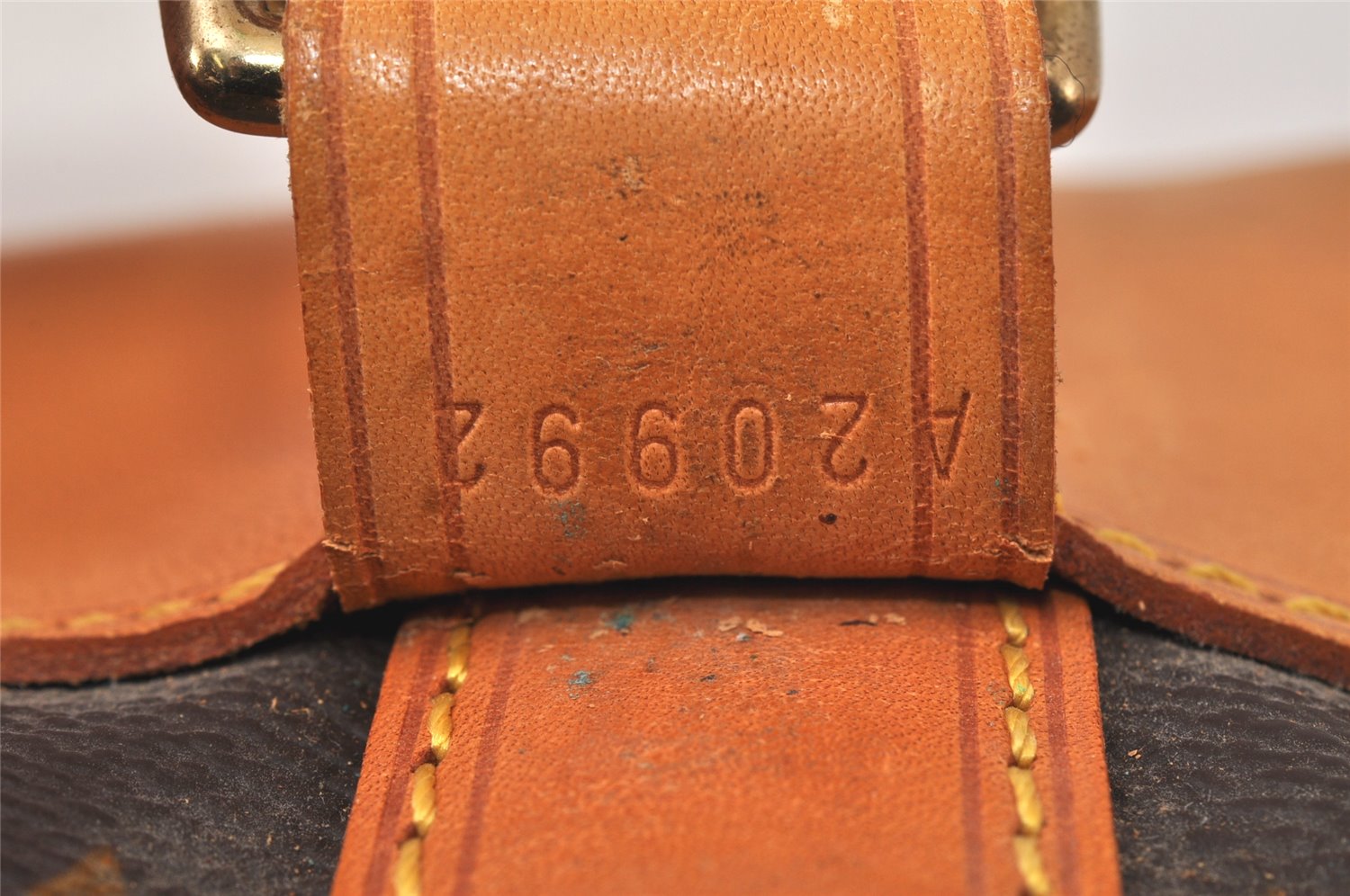 Authentic Louis Vuitton Monogram Randonnee GM Shoulder Bag M42244 LV 5006K