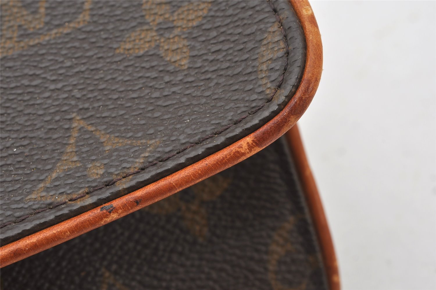 Authentic Louis Vuitton Monogram Pochette Twin GM Shoulder Bag M51852 LV 5010K