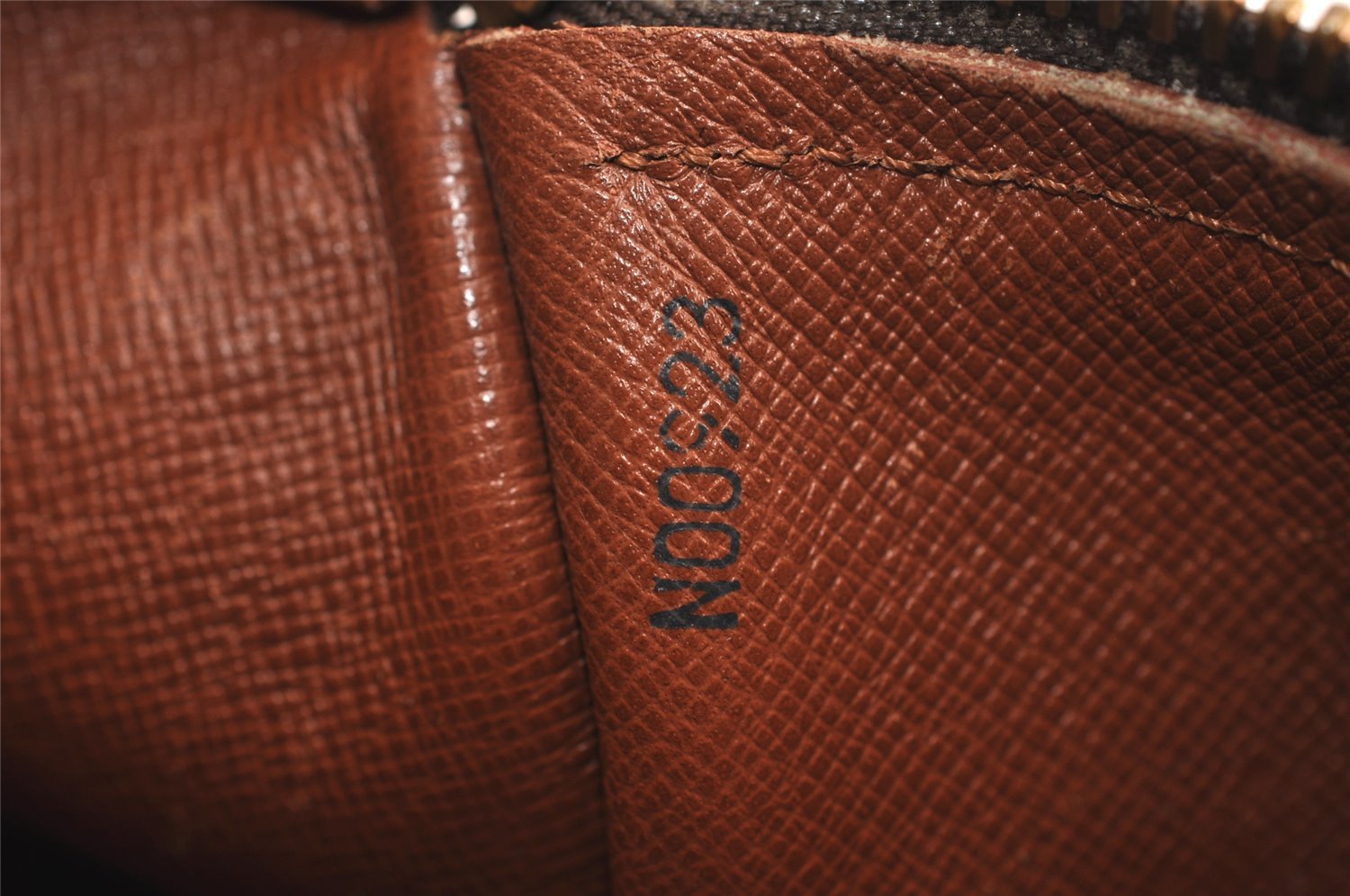 Authentic Louis Vuitton Monogram Papillon 30 Hand Bag Old Model LV 5011J