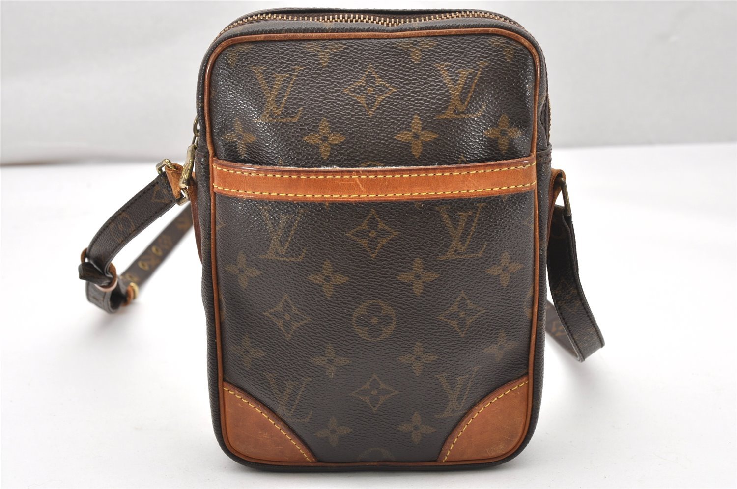 Authentic Louis Vuitton Monogram Danube Shoulder Cross Bag M45266 Junk 5011K