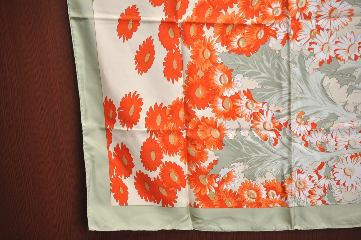 Authentic HERMES Carre 90 Scarf 