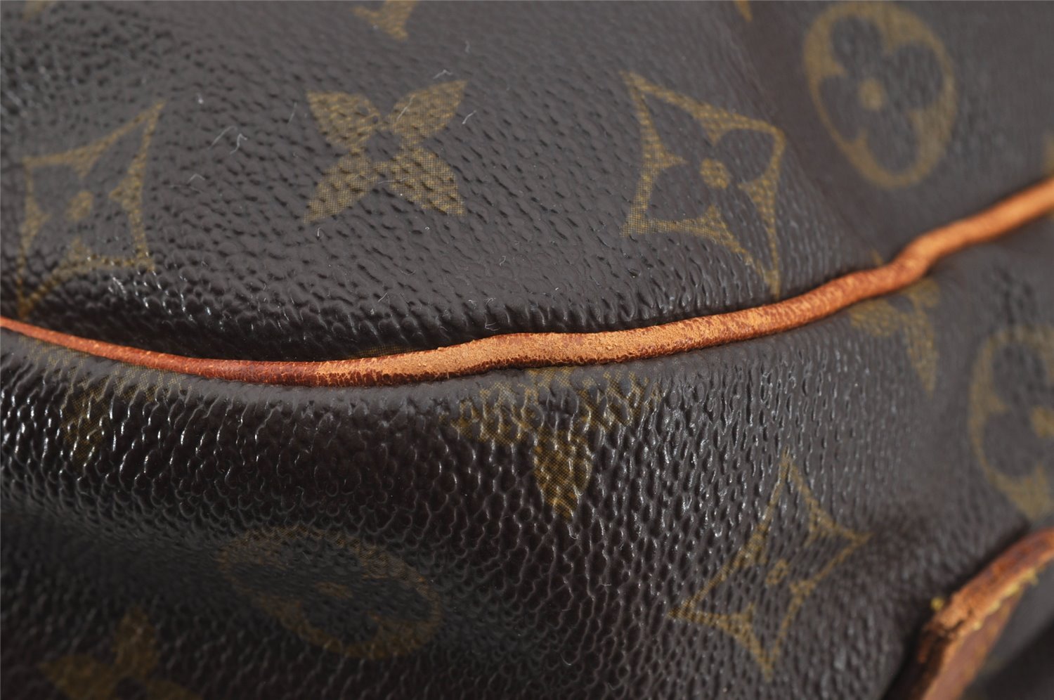 Authentic Louis Vuitton Monogram Saumur 35 Shoulder Cross Bag M42254 LV 5017J