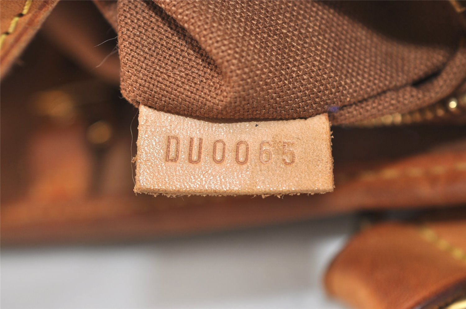 Authentic Louis Vuitton Monogram Batignolles Horizontal Tote Bag M51154 LV 5020J