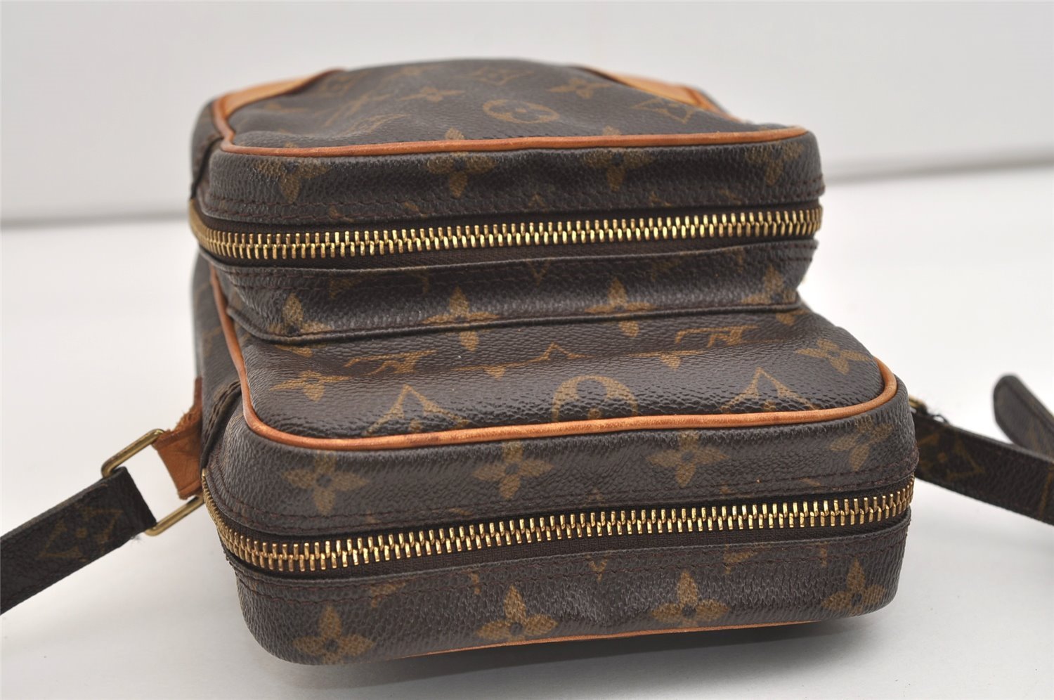 Authentic Louis Vuitton Monogram Amazone Shoulder Cross Body Bag M45236 LV 5029J