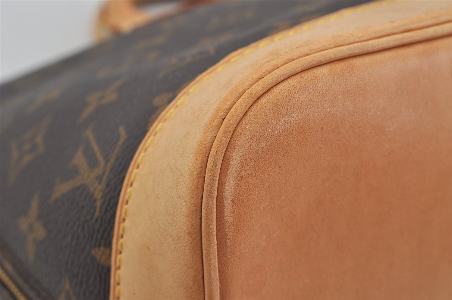 Authentic Louis Vuitton Monogram Alma Hand Bag Purse M51130 LV 5031J