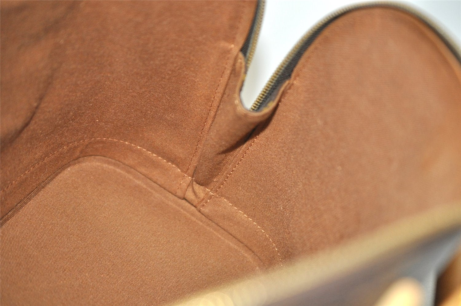 Authentic Louis Vuitton Monogram Alma Hand Bag Purse M51130 LV 5031J