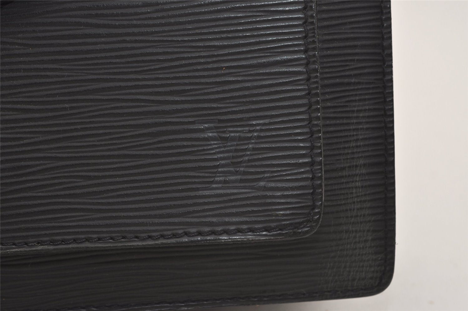 Authentic Louis Vuitton Epi Monceau 2Way Shoulder Hand Bag Black M52122 LV 5037J