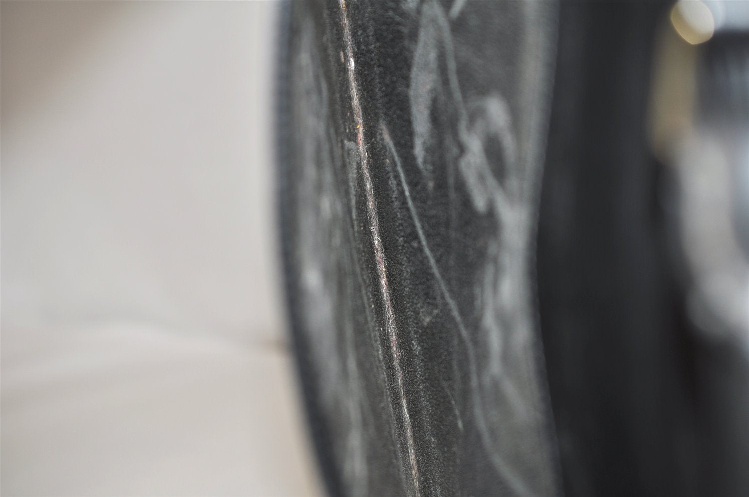 Authentic Louis Vuitton Epi Serviette Conseiller Briefcase Black M54422 LV 5037K