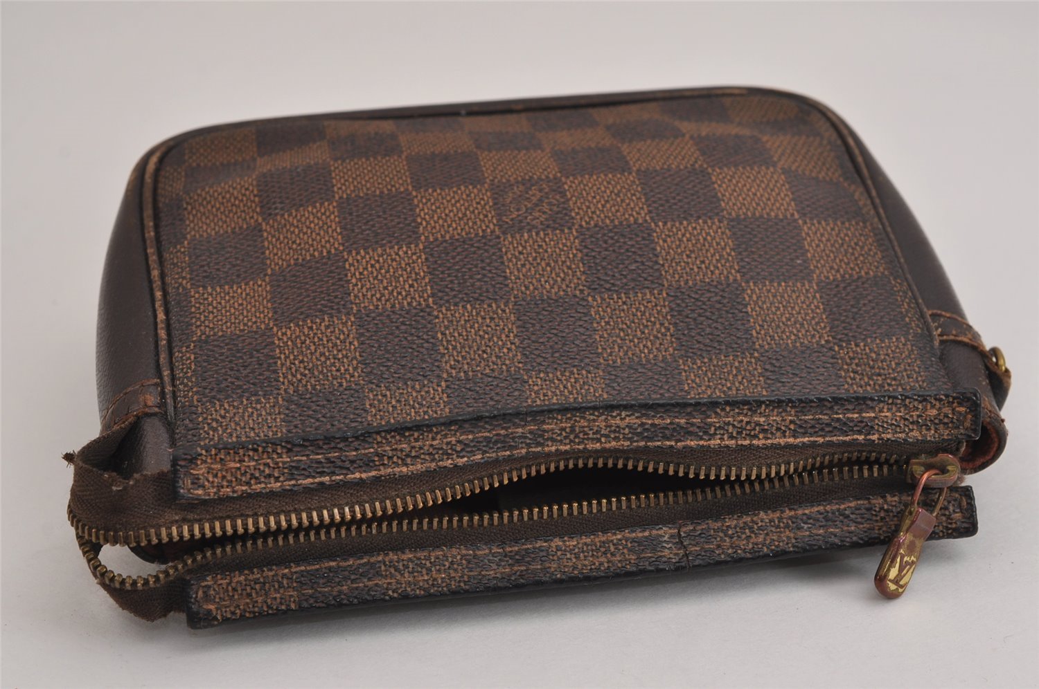Authentic Louis Vuitton Damier Trousse Makeup Hand Bag Pouch N51982 Junk 5050J
