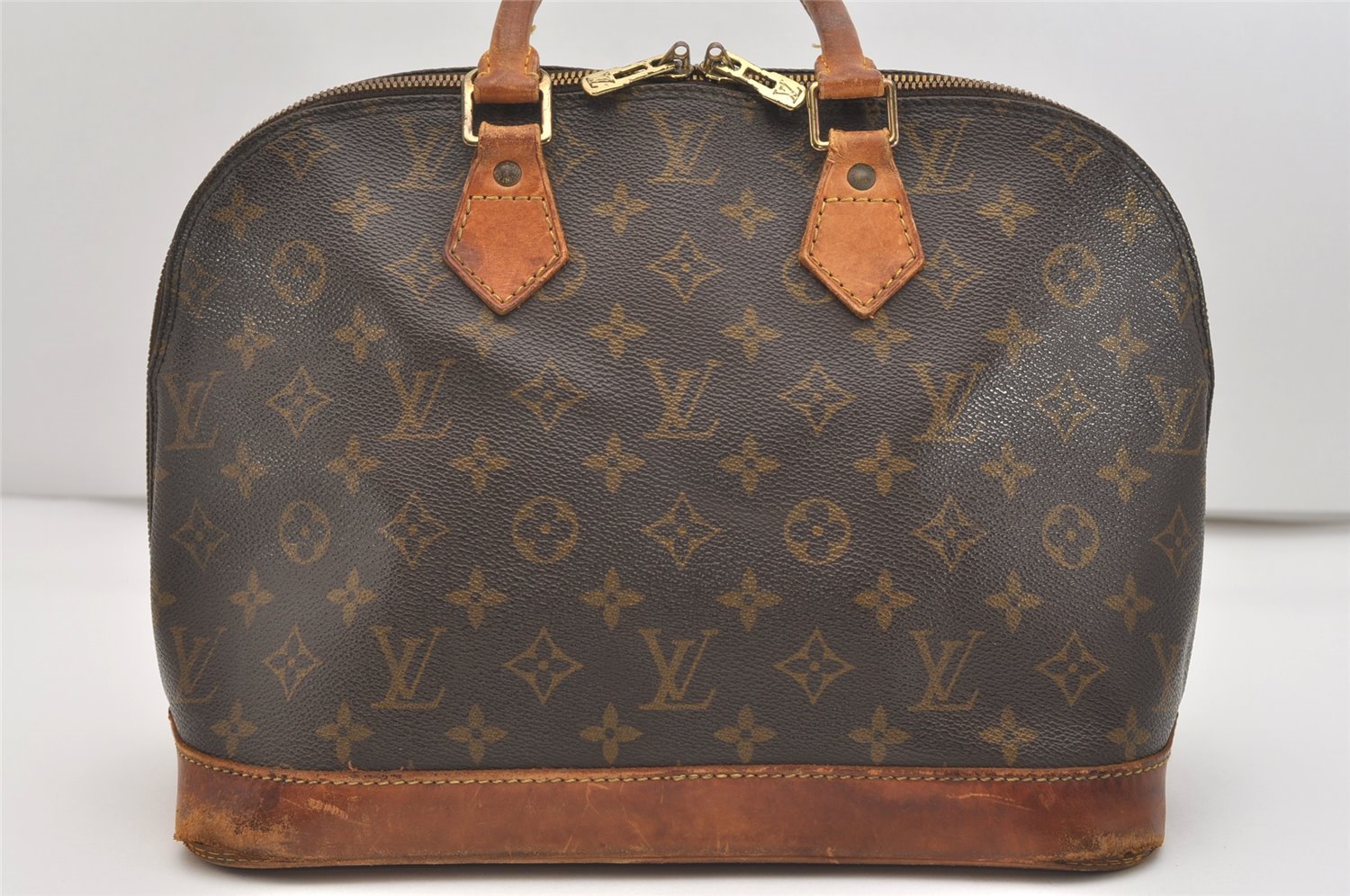 Authentic Louis Vuitton Monogram Alma Hand Bag Purse M51130 LV Junk 5051J
