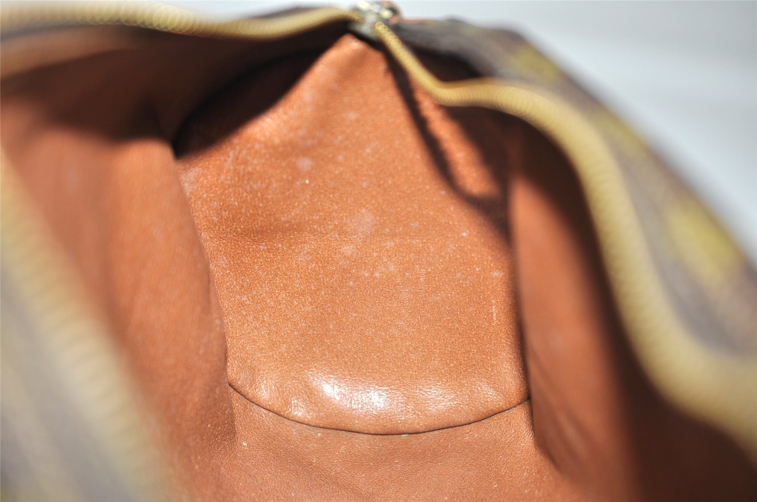 Authentic Louis Vuitton Monogram Papillon 30 Hand Bag Old Model LV 5056K