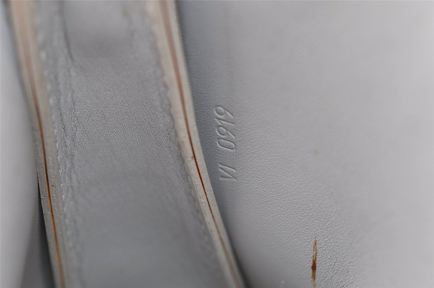 Authentic Louis Vuitton Vernis Lexington Hand Bag Pouch Yellow M91056 LV 5057I