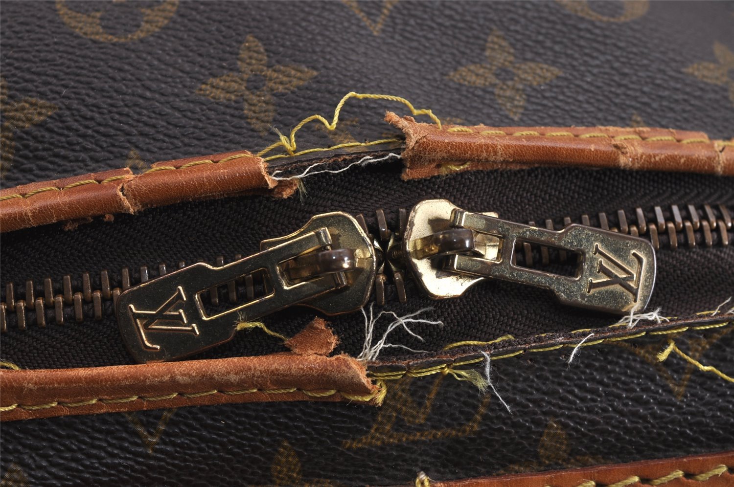 Authentic Louis Vuitton Monogram Sac Chaussures 40 Boston Bag M41924 LV 5057J