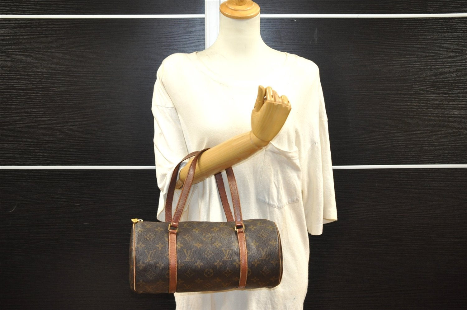 Authentic Louis Vuitton Monogram Papillon 30 Hand Bag Old Model LV 5060I