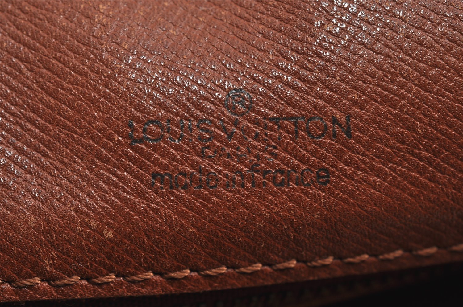 Authentic Louis Vuitton Monogram Boulogne 30 Shoulder Cross Bag Old Model 5061I