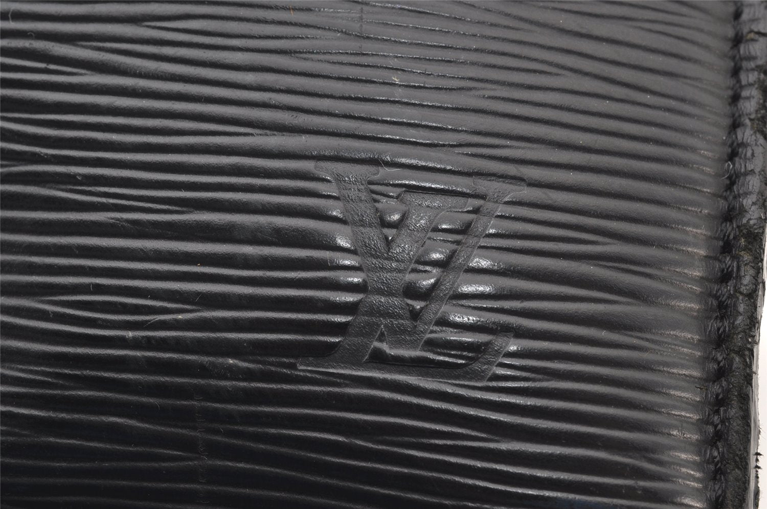 Authentic Louis Vuitton Epi Riviera Hand Bag Black M48182 LV 5063K