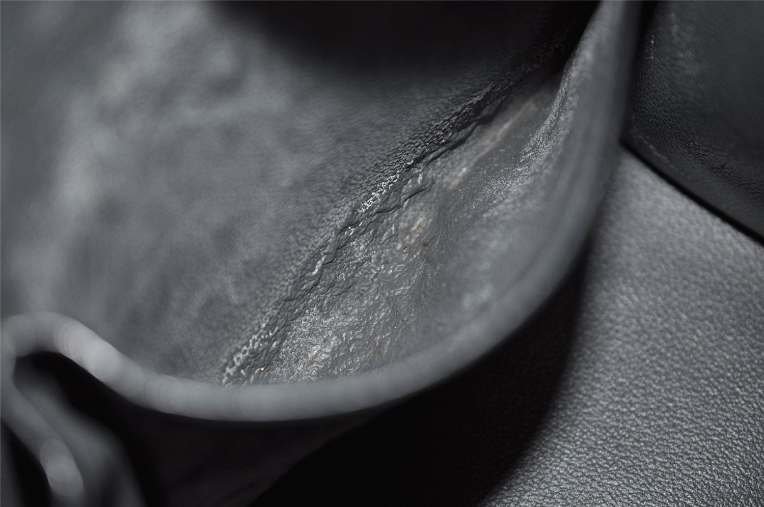 Authentic Louis Vuitton Epi Riviera Hand Bag Black M48182 LV 5063K