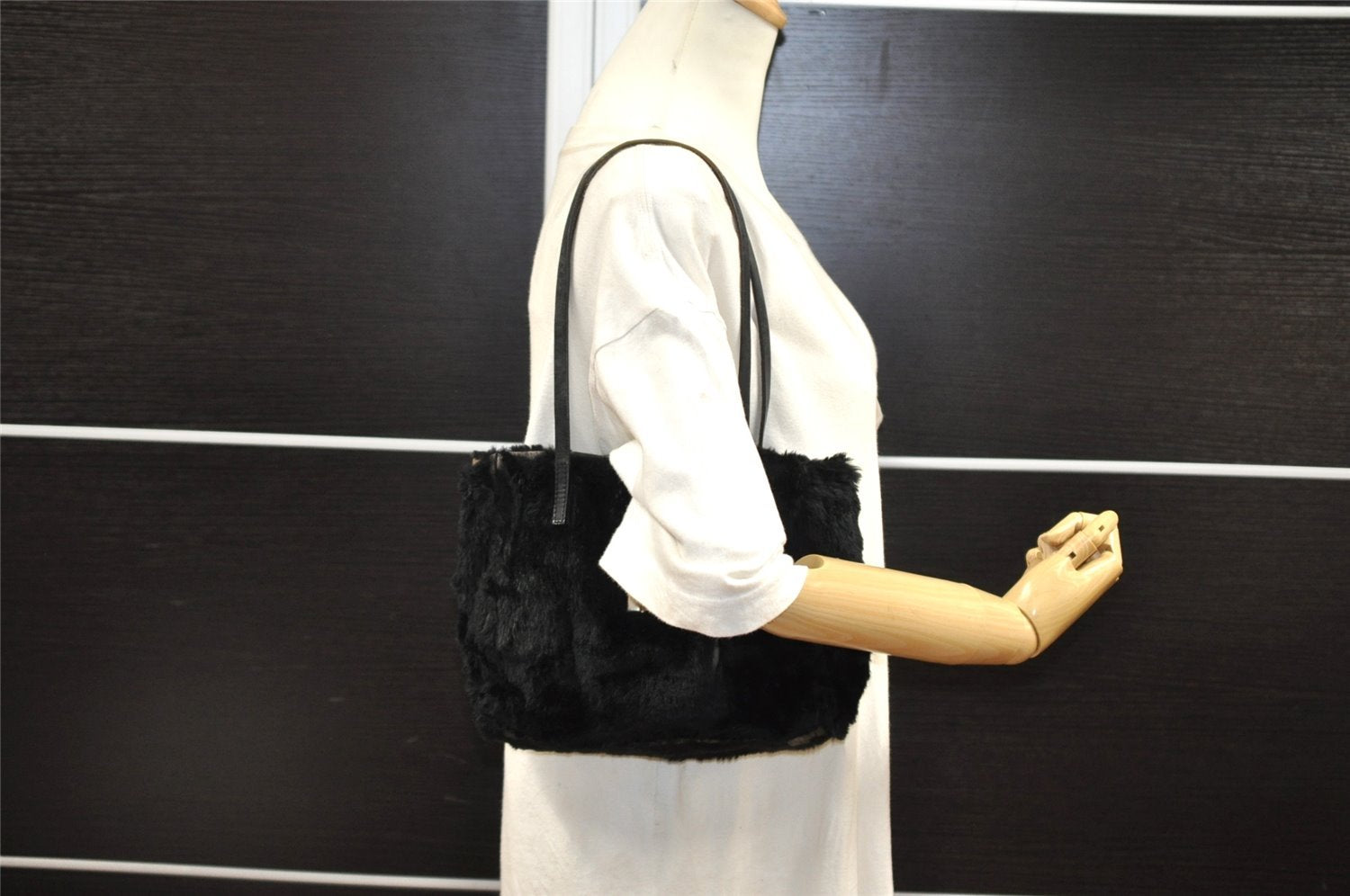 Authentic FENDI Vintage Shoulder Tote Bag Purse Fur Leather Black 5068I
