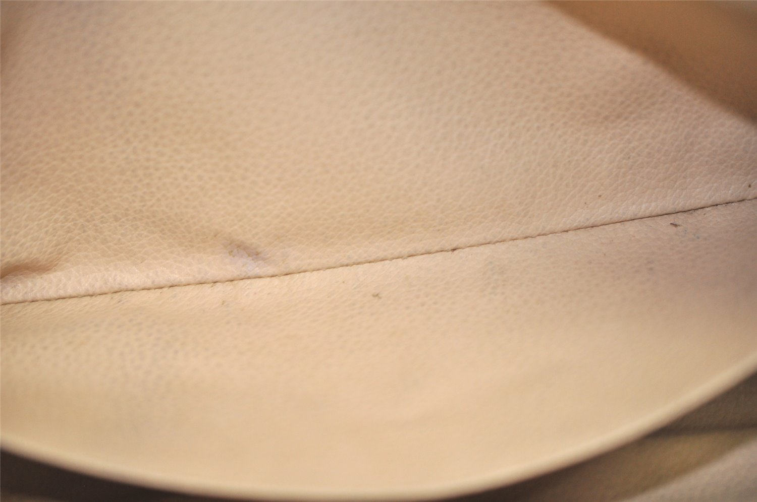 Auth Louis Vuitton Monogram Trousse Toilette 28 Clutch Hand Bag M47522 LV 5069K