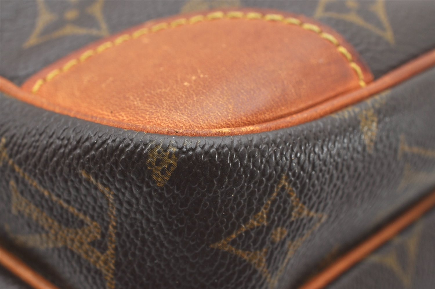 Authentic Louis Vuitton Monogram Nile Shoulder Cross Bag M45244 LV Junk 5070J