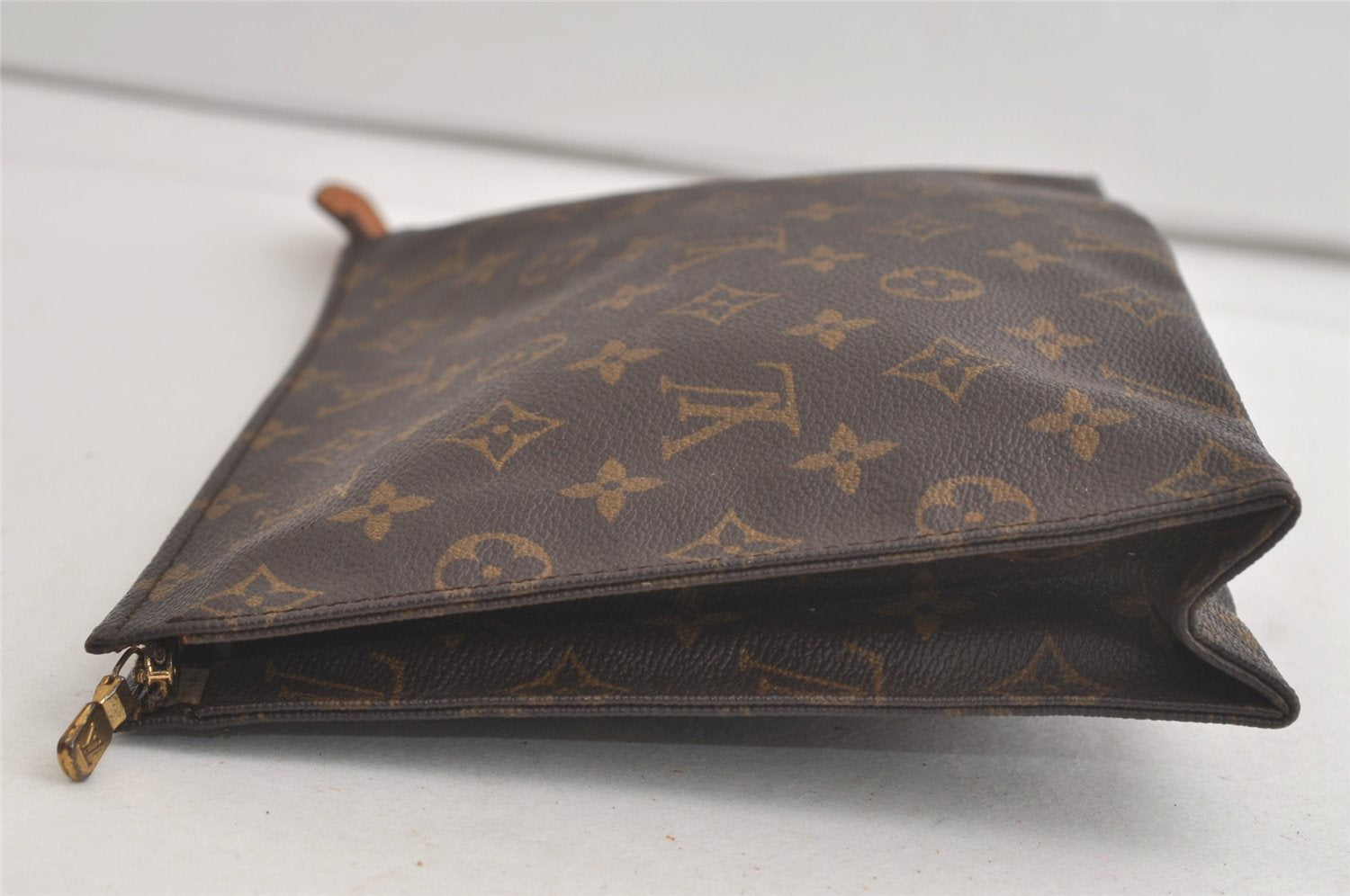 Authentic Louis Vuitton Monogram Poche Toilette 26 M47542 Cosmetics Pouch 5070K