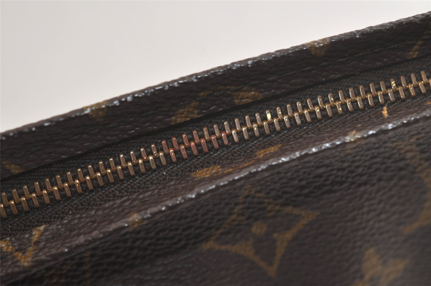 Authentic Louis Vuitton Monogram Poche Toilette 26 M47542 Cosmetics Pouch 5070K