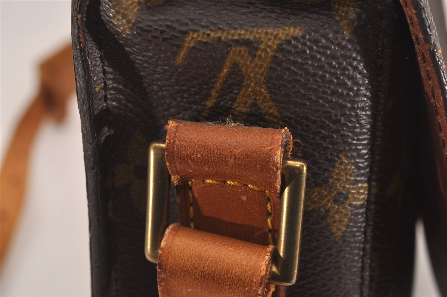 Authentic Louis Vuitton Monogram Saint Cloud GM M51242 Shoulder Cross Bag 5073J