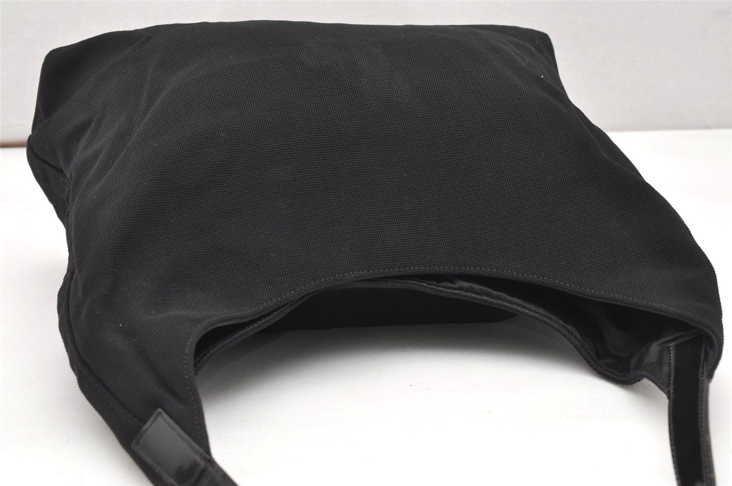 Authentic GUCCI Shoulder Hand Bag Nylon Leather 0013297 Black Junk  5075K
