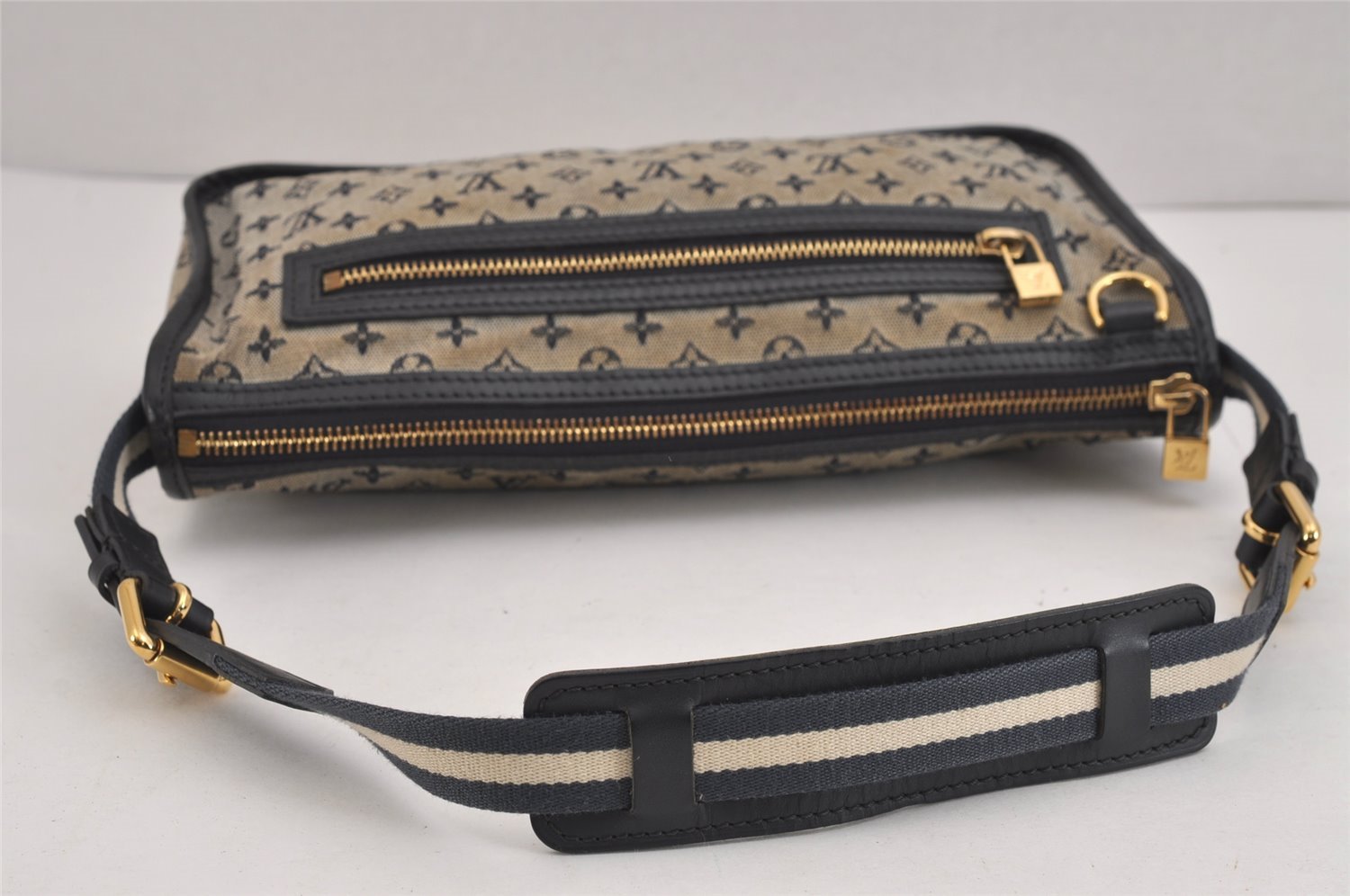 Auth Louis Vuitton Monogram Mini Pochette Kathleen Shoulder Bag Navy LV 5076J