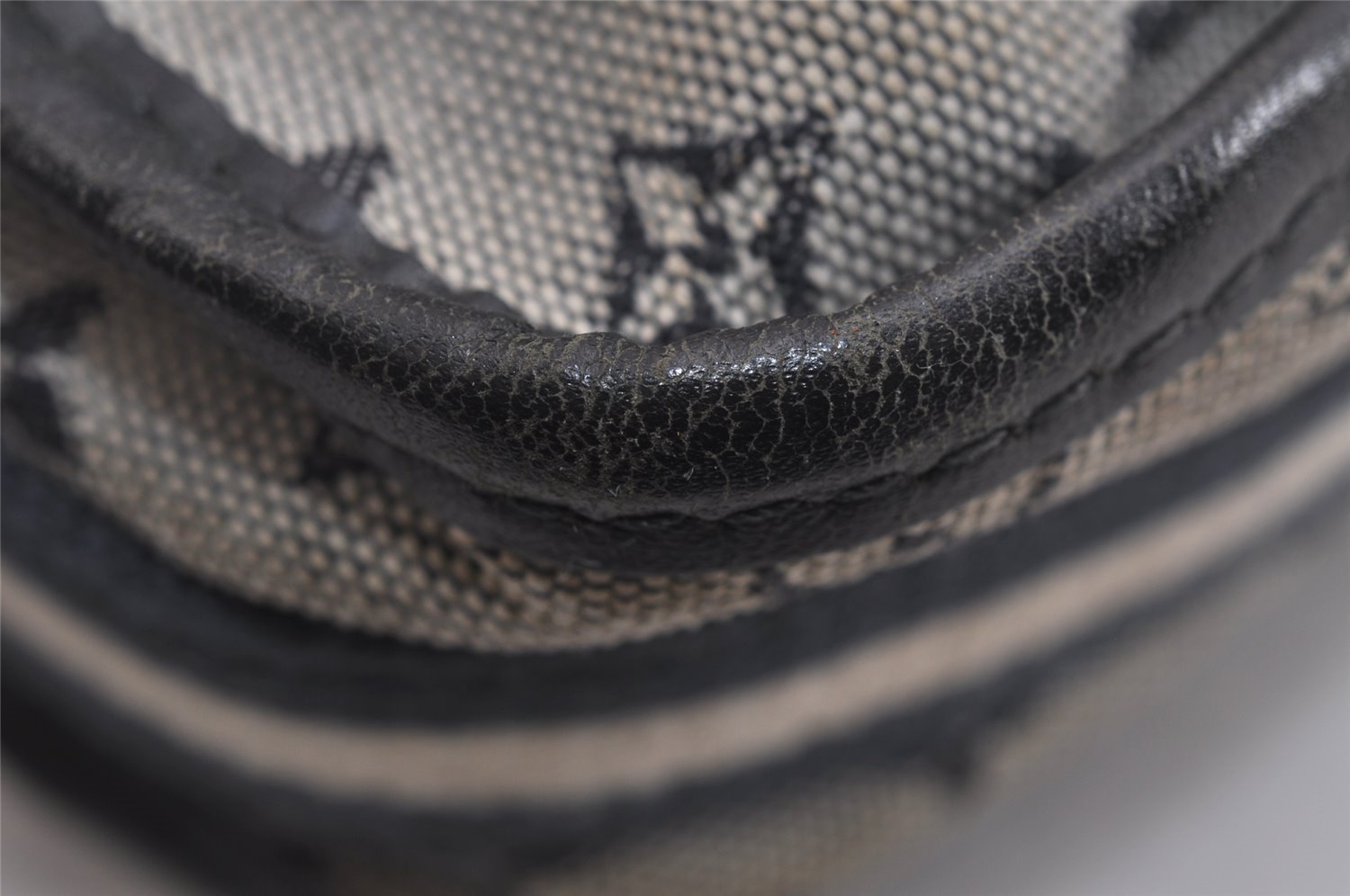 Auth Louis Vuitton Monogram Mini Pochette Kathleen Shoulder Bag Navy LV 5076J