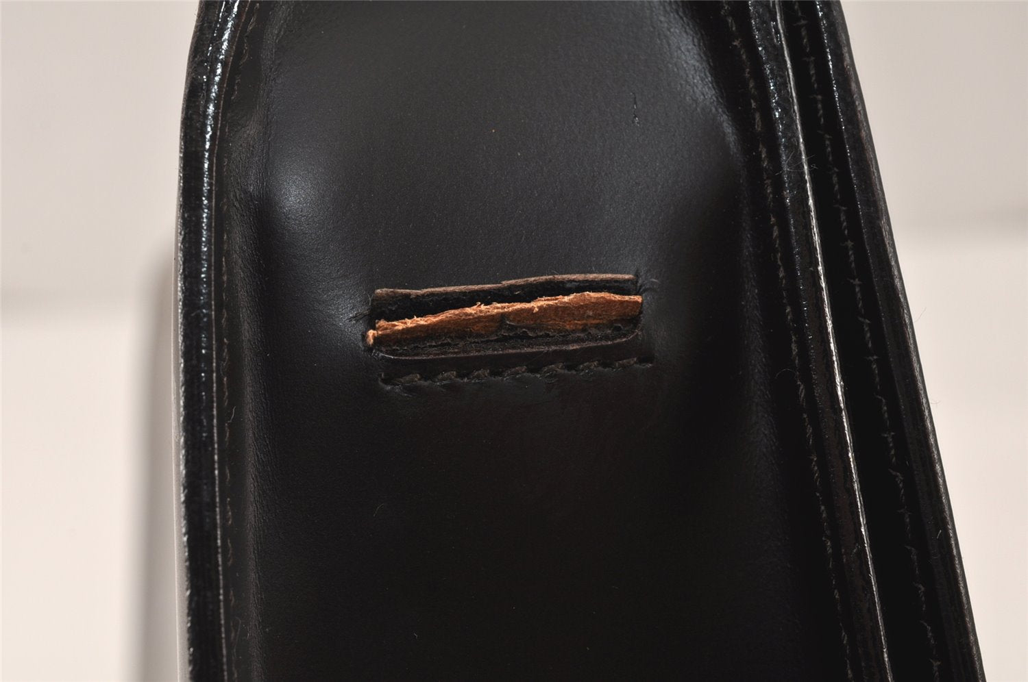 Authentic GUCCI Vintage Shoulder Cross Body Bag Purse Leather Brown Junk 5078K