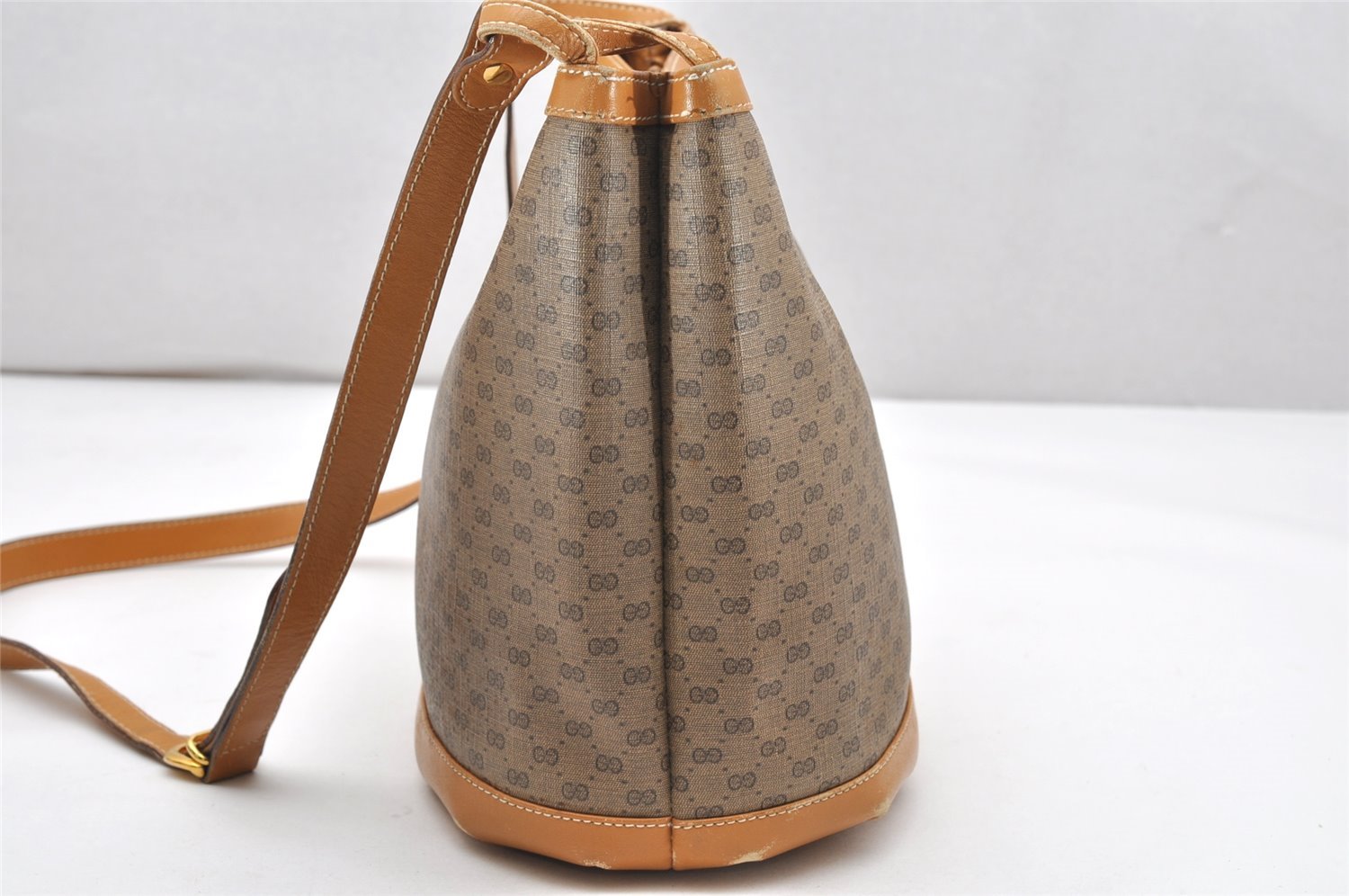 Authentic GUCCI Micro GG PVC Leather Shoulder Cross Body Bag Brown 5079K