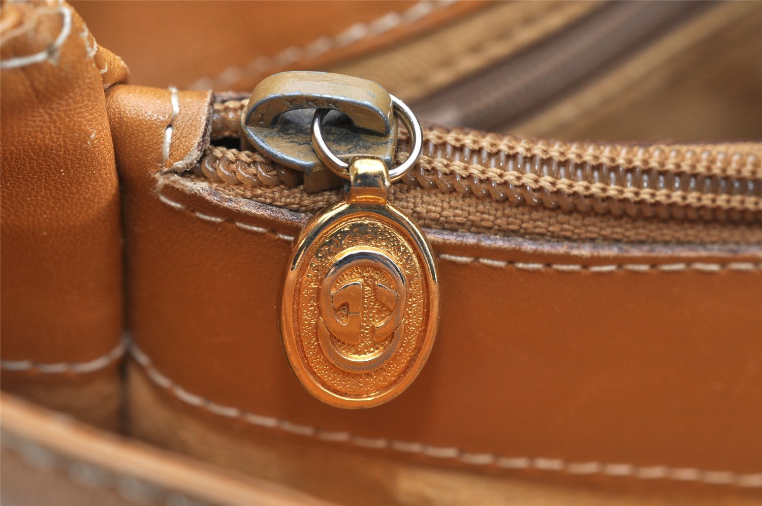 Authentic GUCCI Micro GG PVC Leather Shoulder Cross Body Bag Brown 5079K
