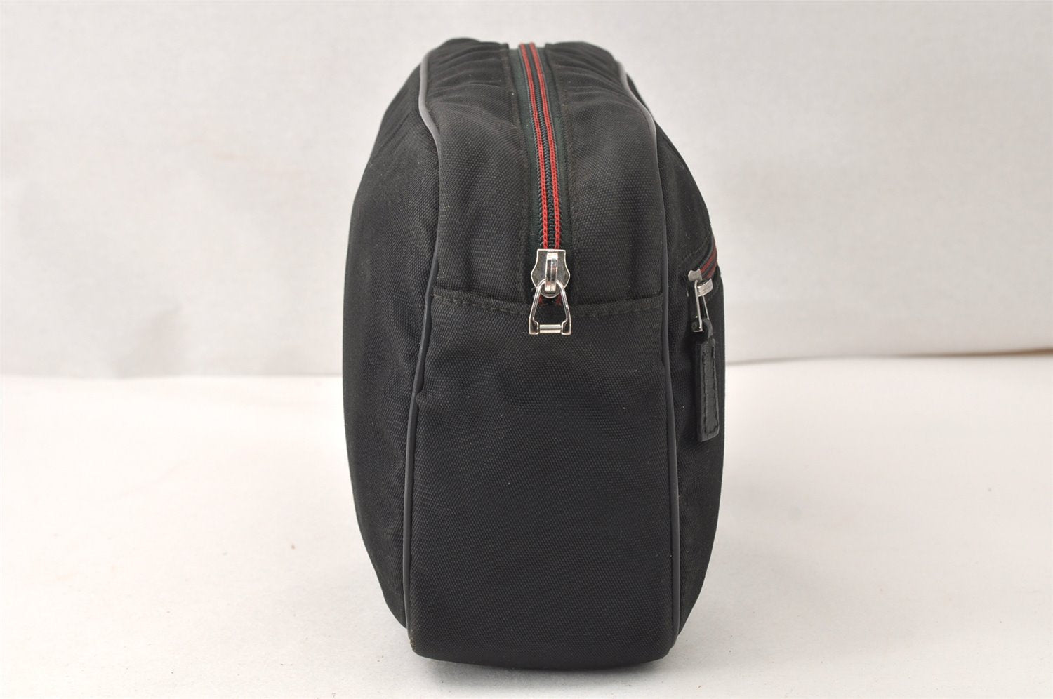Authentic GUCCI Clutch Hand Bag Purse Nylon Leather 131224 Black Junk 5080K