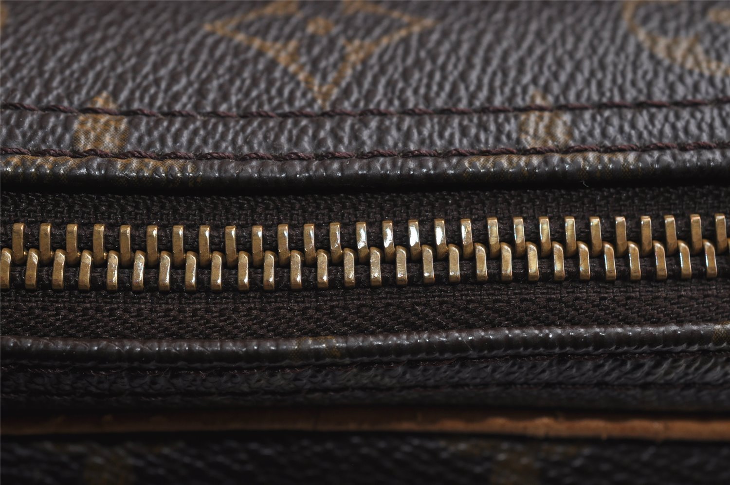 Authentic Louis Vuitton Monogram Reporter PM Shoulder Bag M45254 LV Junk 5090I