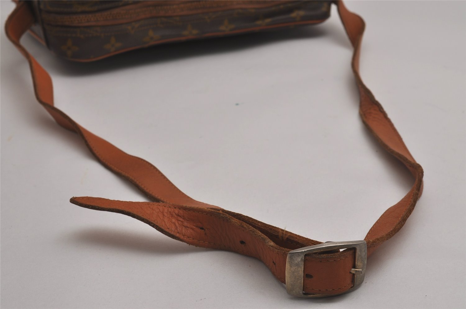 Auth Louis Vuitton Monogram Sac Bandouliere 30 Shoulder Bag USA Model Junk 5104J