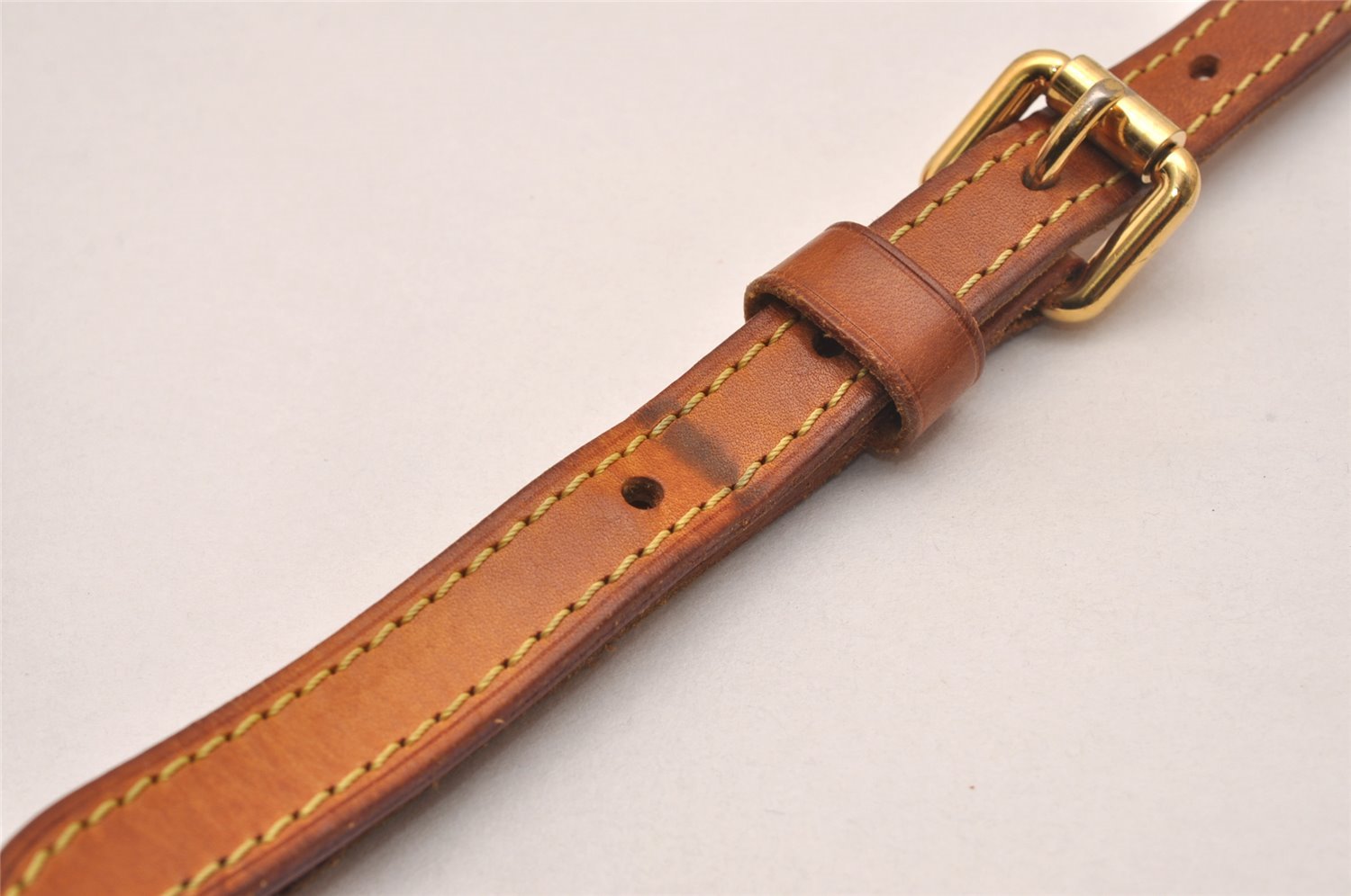 Authentic Louis Vuitton Leather Shoulder Strap Beige 34.6-39