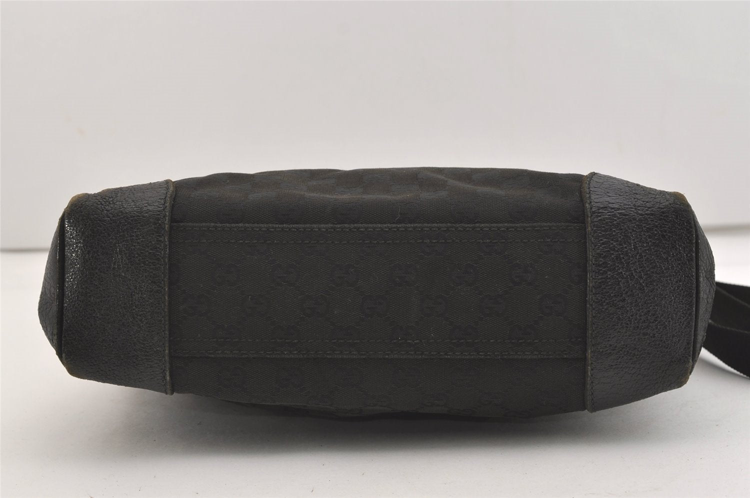 Authentic GUCCI Shoulder Cross Body Bag GG Canvas Leather 110054 Black 5107J