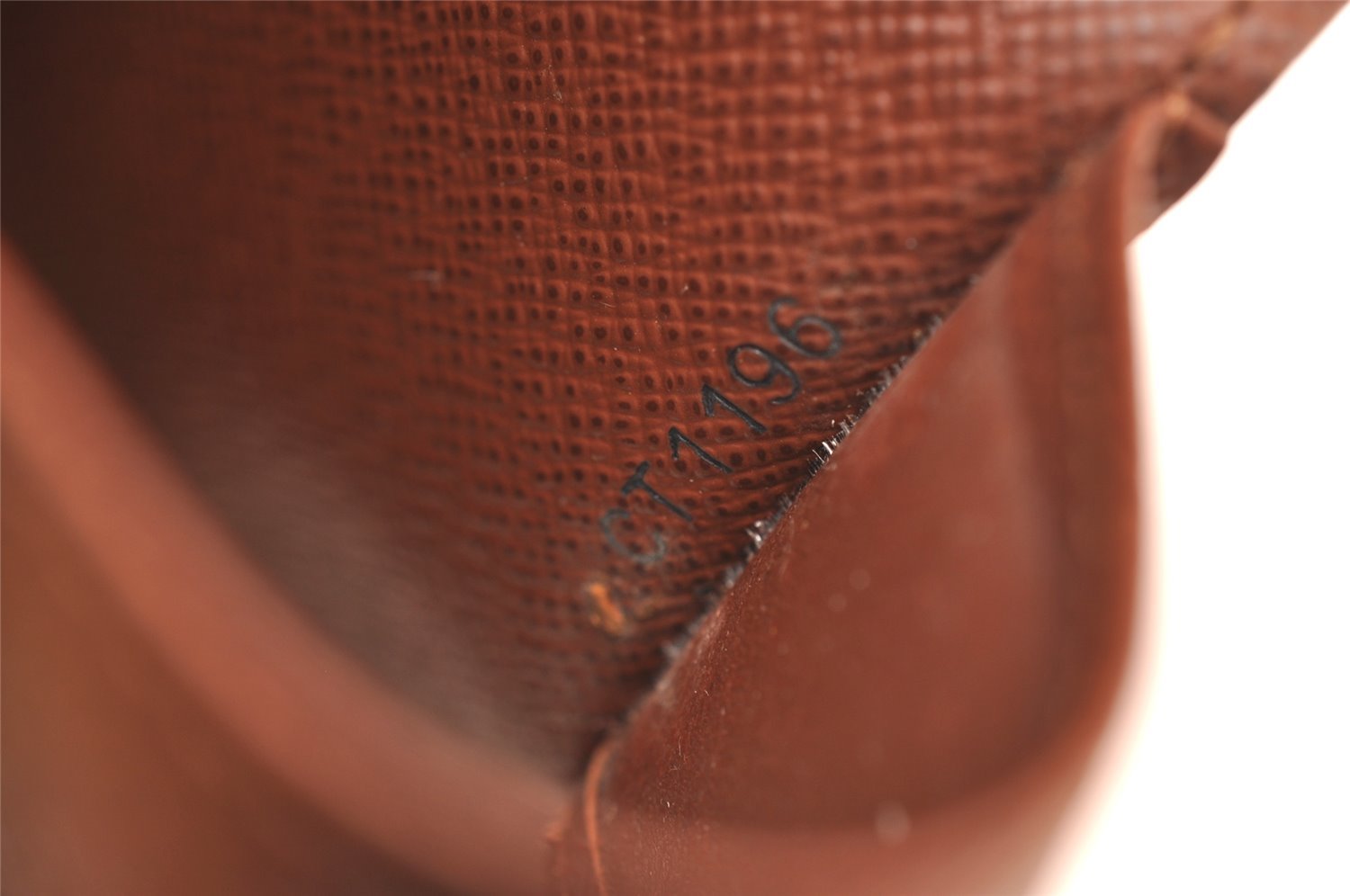 Authentic Louis Vuitton Monogram Multicles 4 Four Hooks Key Case M62631 LV 5115J