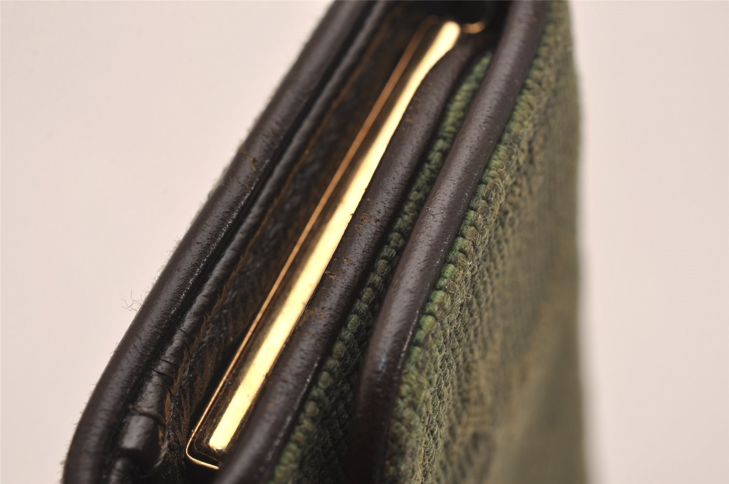 Auth Louis Vuitton Monogram Mini Multicles 4 Four Hooks Key Case Khaki LV 5117J