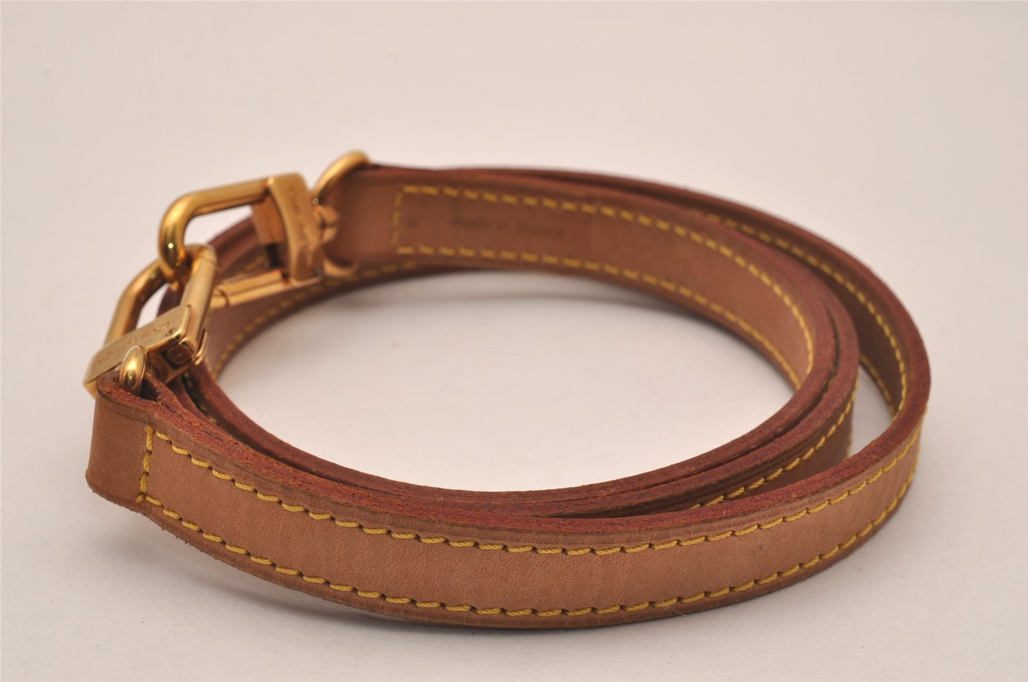 Authentic Louis Vuitton Leather Shoulder Strap Beige 38.8