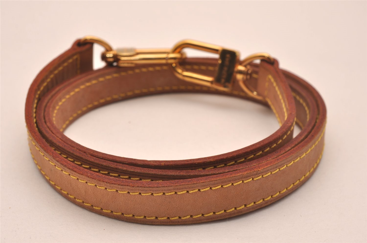 Authentic Louis Vuitton Leather Shoulder Strap Beige 38.8