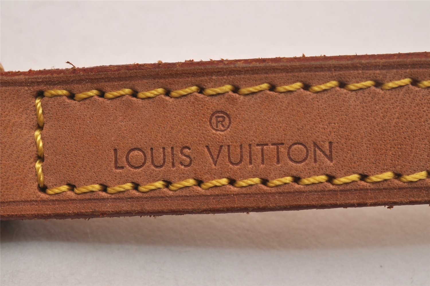 Authentic Louis Vuitton Leather Shoulder Strap Beige 38.8